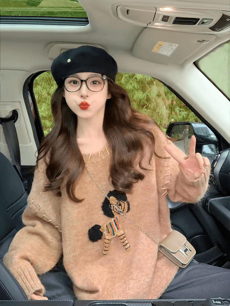 작은 말 자수 스웨터 여자 가을 겨울철 2025 새로운 레트로 느긋한 바람 디자인 센스 루즈핏 연령 감소 니트 스웨터 상세 이미지 4