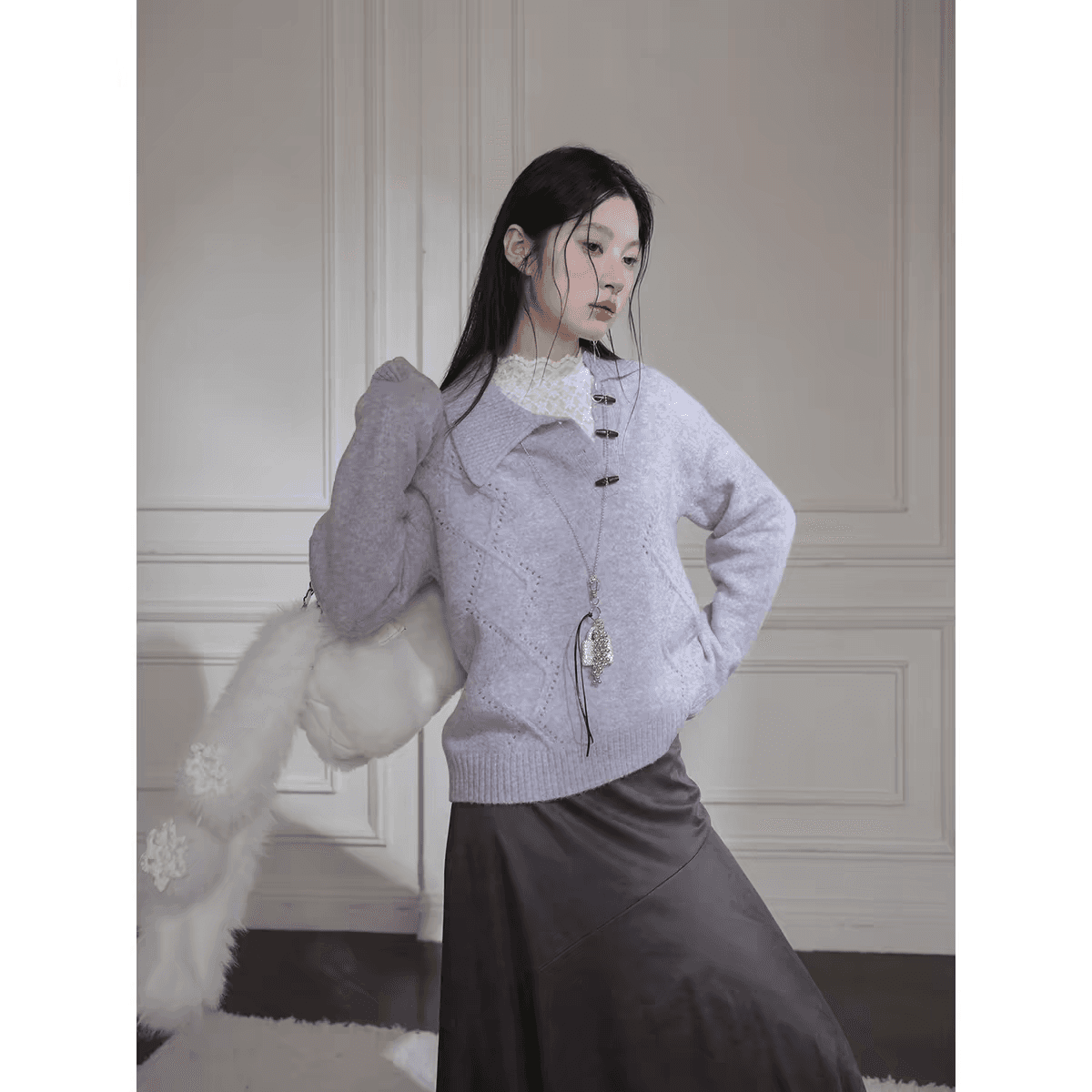 cotre 오리지널 디자인 소설 뒤집다 접기 칼라 우유 서리 살구 화이트 양모 비대칭 칼라 스웨터 상세 이미지 1