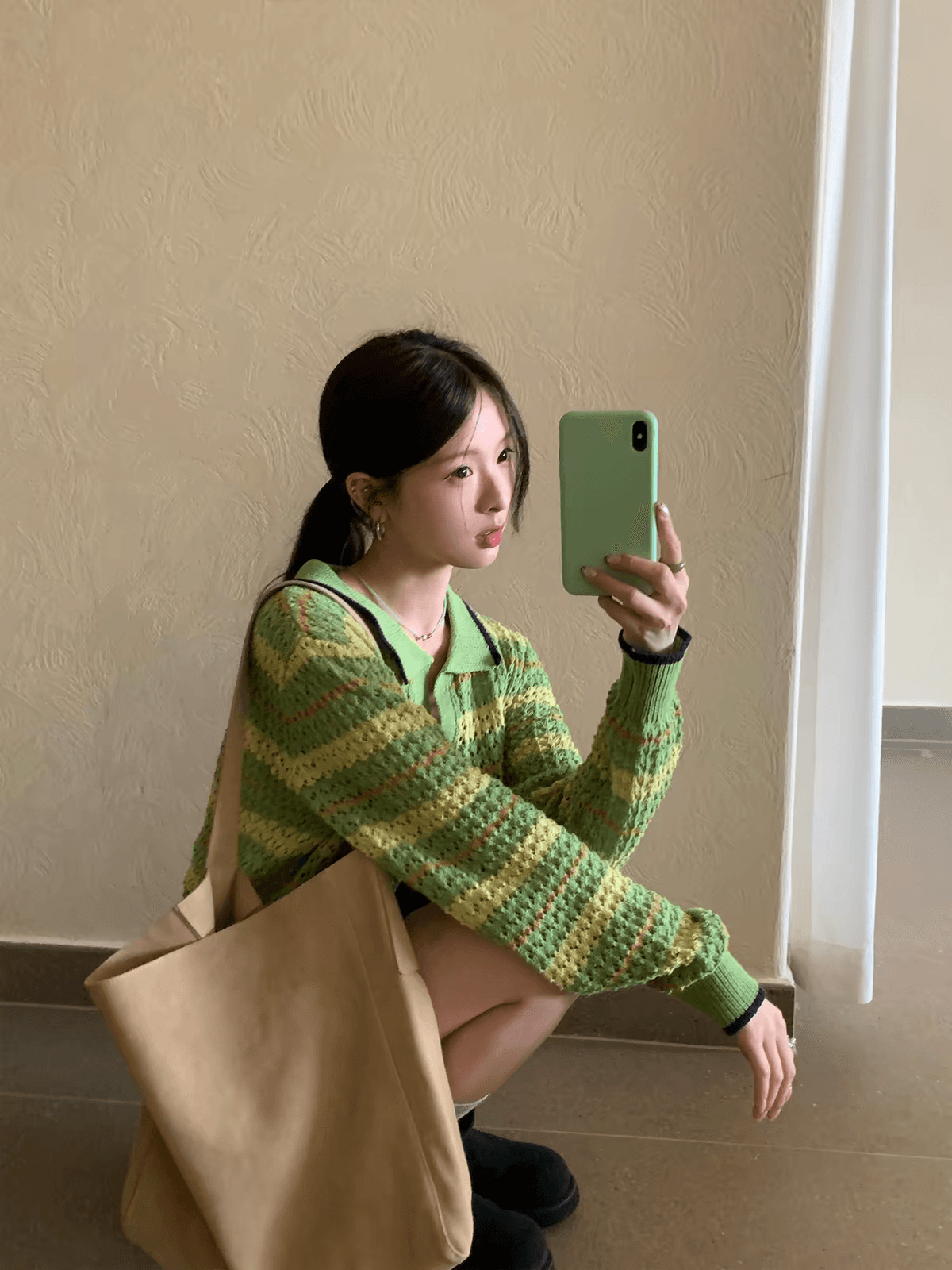 이른 가을 한 부서 출퇴근 착용 가져 가라. 배색 스트라이프 폴로 칼라 홀로우 아웃 니트 스웨터 맨위 여성 상세 이미지 2