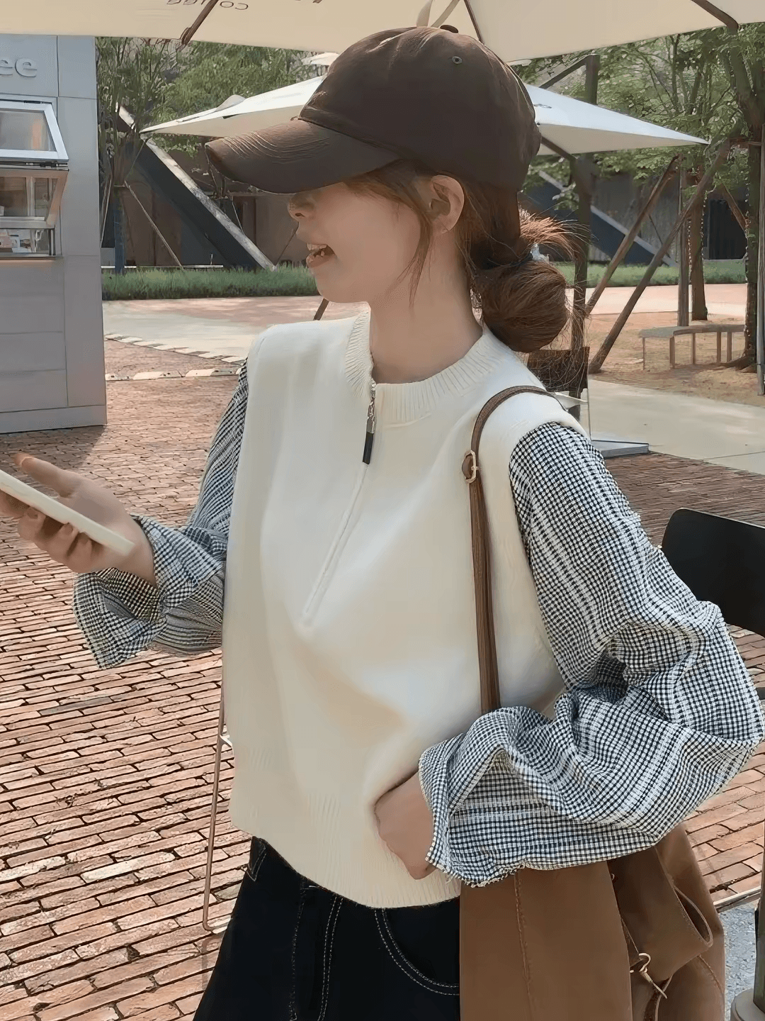 프랑스식 사소한 Chic 페이크 레이어드 체크무늬 패치워크 니트 스웨터 여성 2026 가을 루즈핏 슬림해 보이는 하프 지퍼 스웨터