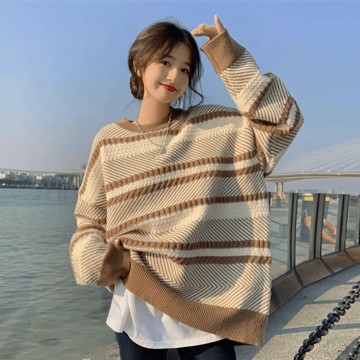 빅 사이즈 여성 의류 통통한 여동생 mm 가을 겨울 새로운 한국 스타일 루즈핏 중간 길이 느긋한 바람 스트라이프 긴팔 스웨터 코트 상세 이미지 4