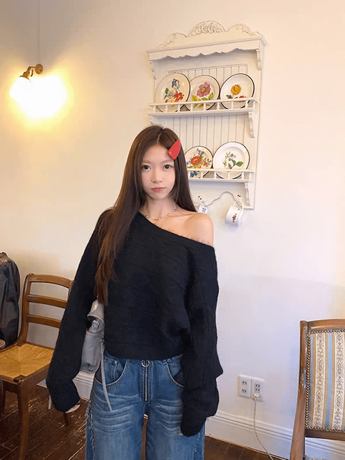 화이트 느긋한 바람 박쥐 긴팔 스웨터 니트 스웨터 여성 가을 겨울철 한 단어 비스듬한 오프숄더 한 부서 쇼트 스타일 맨위 블랙 이미지 3