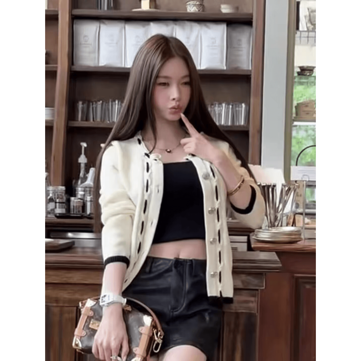 작은 샤넬 스타일 배색 화이트 니트 오픈 가디건 여성 가을 겨울 2026 새로운 한 부서 착용 가져 가라. 부드러운 찹쌀 슬림해 보이는 스웨터 맨위 이미지 5