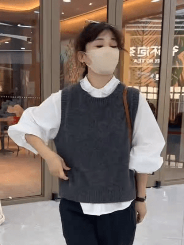 작은 샤넬 스타일 스웨터 니트 베스트 여자 2026 새로운 봄과 가을 고유 한 아름다운 스택 착용 조끼 민소매 맨위 이미지 4