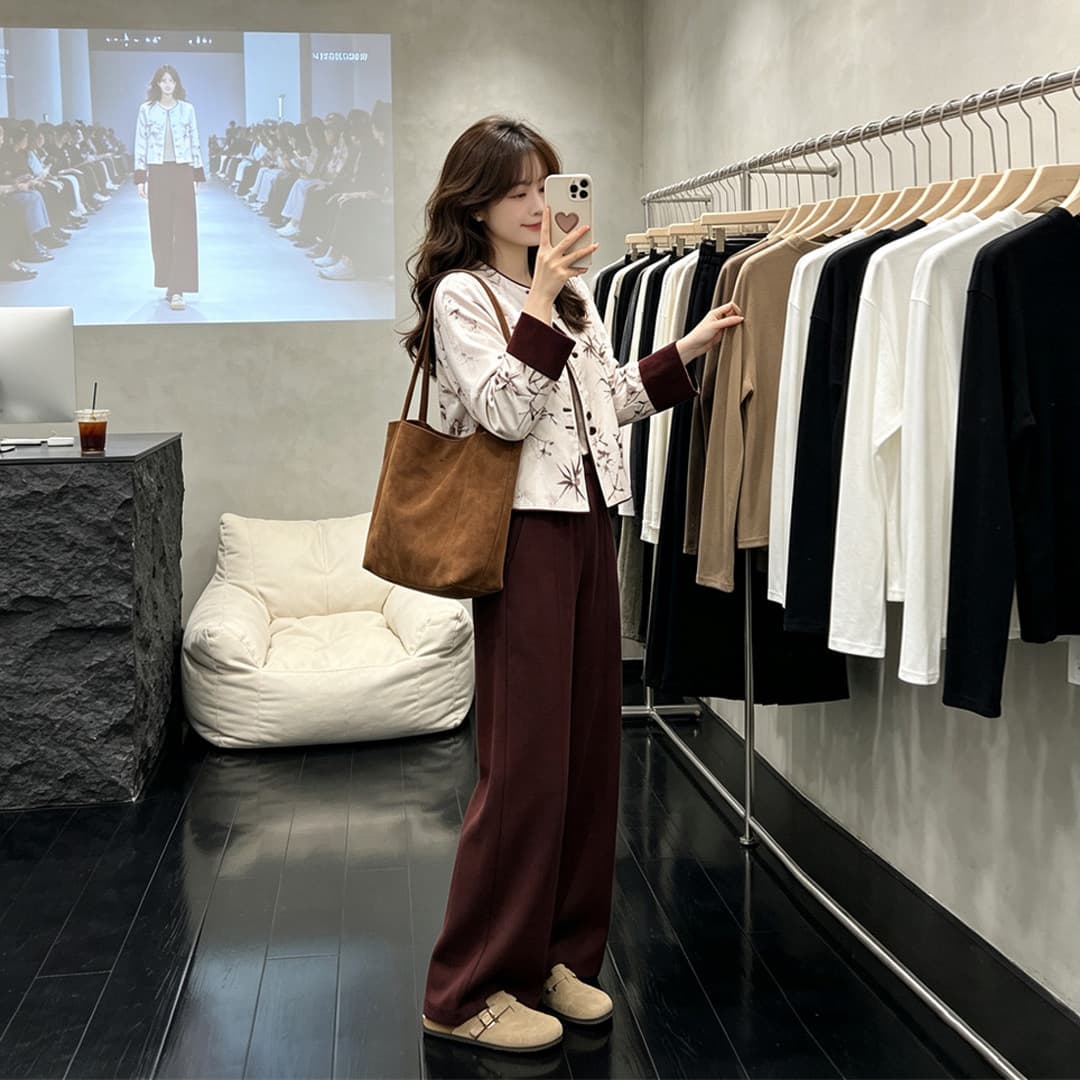 새로운 2026 봄 가을 새로운 중식 세트 여성 패션 착용 가져 가라. 고급 센스 프린트 재킷 와이드 레그 팬츠 투피스 세트 상세 이미지 6