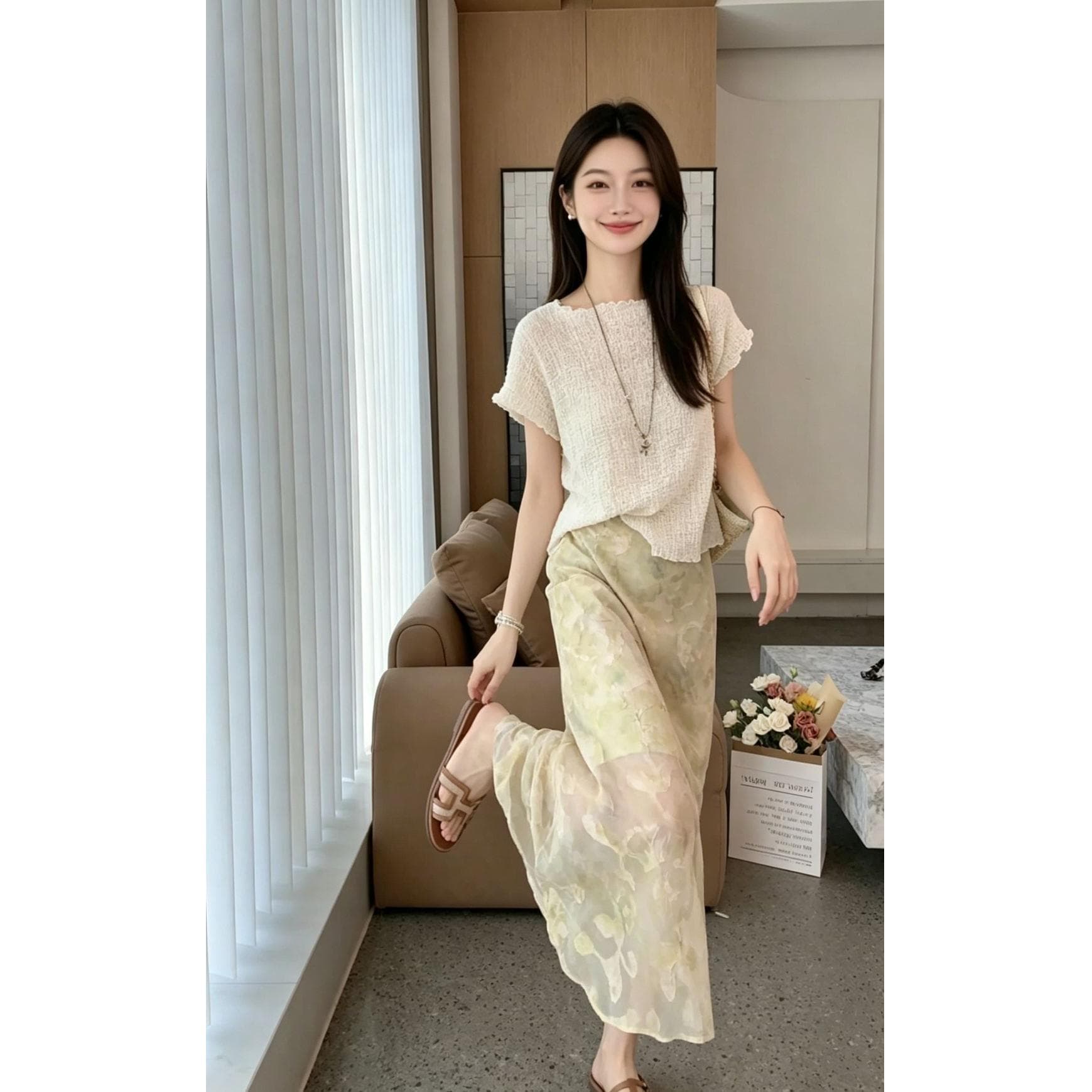 여름 부드러운 부서 착용 가져 가라. 전체 집합 2026 새로운 프릴 디자인 반팔 맨위 슬림해 보이는 반신 치마 세트 상세 이미지 3