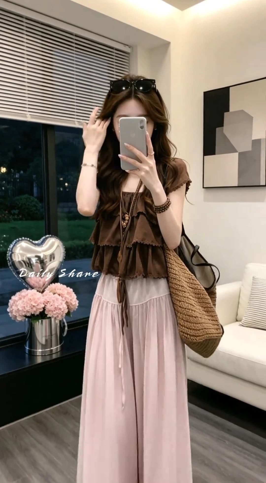 2026 여름 새로운 패션 디스플레이 품격 광장 칼라 슬림해 보이는 맨위 핑크색 바닥 청소 바지 달콤함 일본식 투피스 세트 트렌디 상세 이미지 3