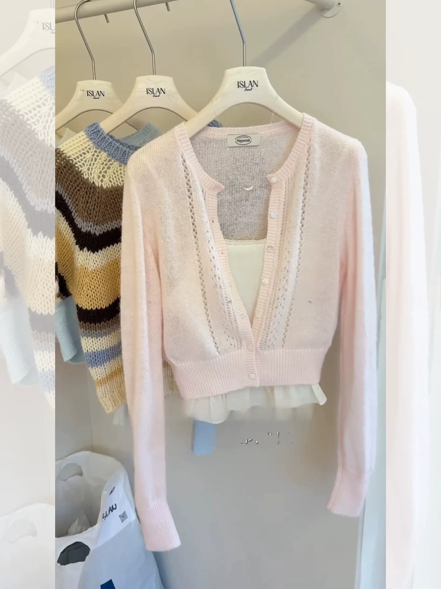 가을철 ootd 착용 가져 가라. 파란색 홀로우 아웃 긴팔 니트 오픈 가디건 여성 부드러운 분위기 센스 한 부서 외부 가져 가라. 쇼트 스타일 맨위 상세 이미지 9
