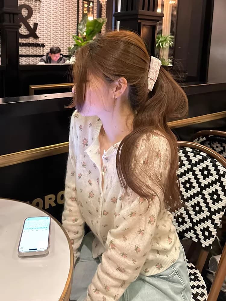 한 부서 아름다운 화이트 꽃무늬 니트 오픈 가디건 여성 이른 봄 디자인 센스 얇은 스타일 스웨터 코트 루즈핏 슬림해 보이는 맨위 이미지 5