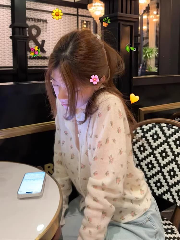 한 부서 아름다운 화이트 꽃무늬 니트 오픈 가디건 여성 이른 봄 디자인 센스 얇은 스타일 스웨터 코트 루즈핏 슬림해 보이는 맨위 이미지 4
