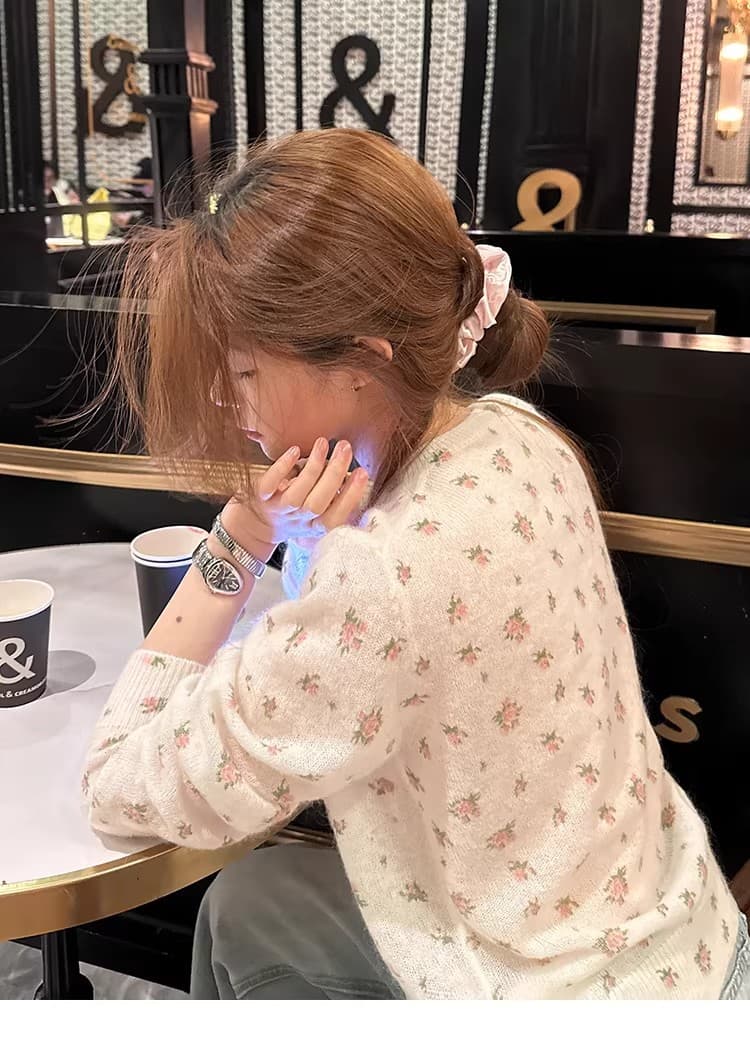 한 부서 아름다운 화이트 꽃무늬 니트 오픈 가디건 여성 이른 봄 디자인 센스 얇은 스타일 스웨터 코트 루즈핏 슬림해 보이는 맨위 상세 이미지 12