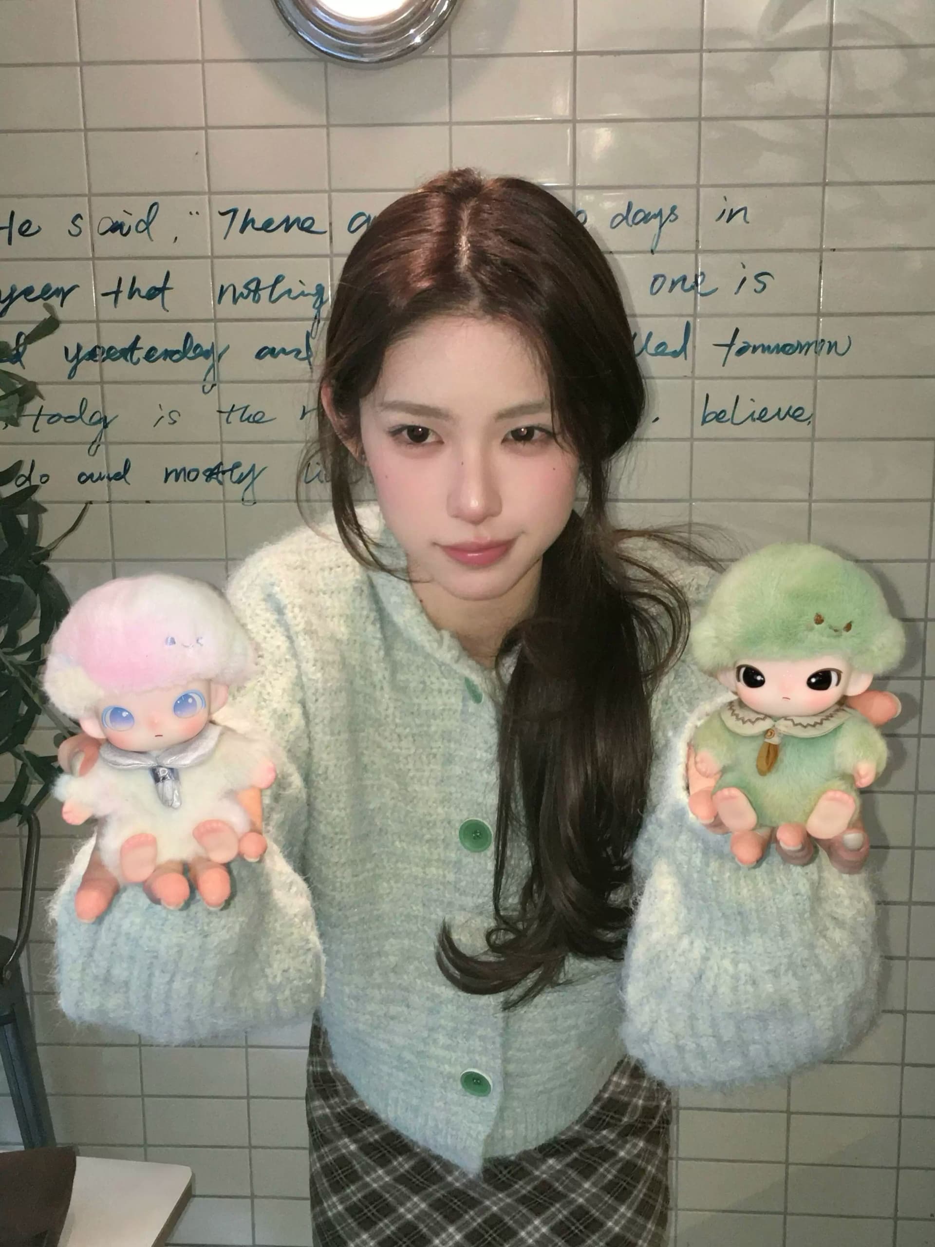 가을 겨울 후드 녹색 스웨터 오픈 가디건 여성 코트 수 있습니다. 외출용 인사이드 가져 가라. 루즈핏 느긋한 바람 슈퍼 잘 생긴 니트 맨위 상세 이미지 12