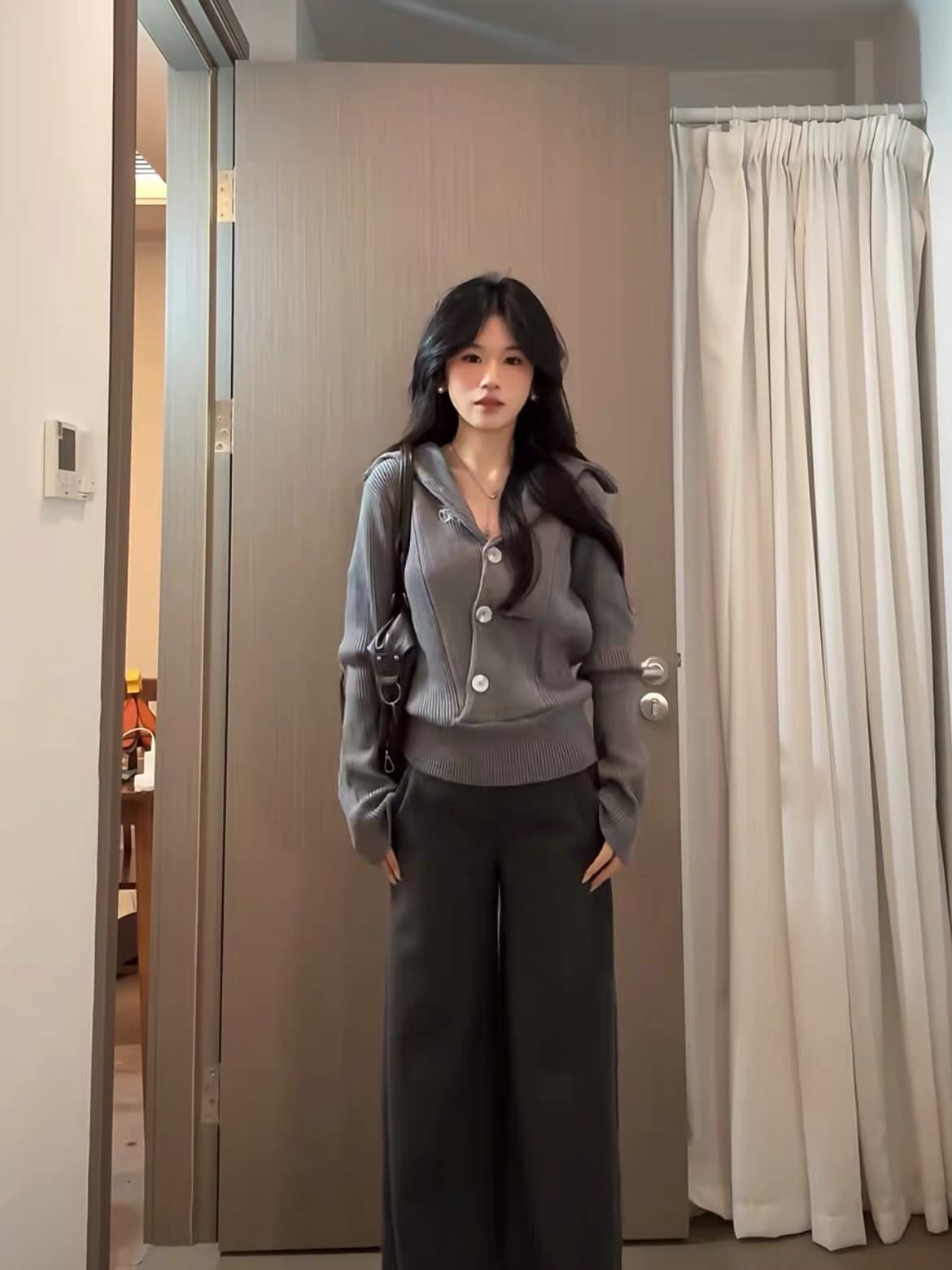 이른 가을 여성 의류 2026 새로운 이른 가을 착용 가져 가라. 쇼트 스타일 니트 오픈 가디건 여성 코트 가을 작은 키 니트 스웨터 맨위 이미지 4