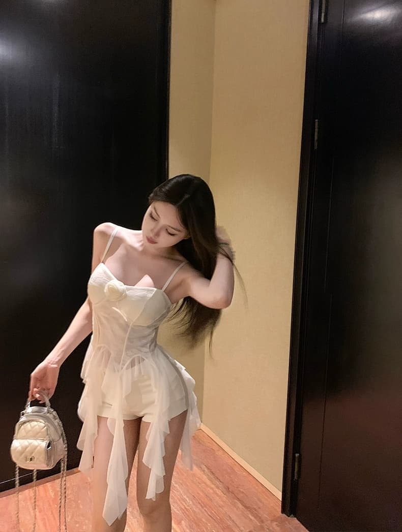 한국 스타일 달콤한 차가운 핫걸 순수한 욕망 바람 스트랩 디자인 센스 타이트 슬림해 보이는 섹시함 오프숄더 작은 대중 니트 튜브탑 여성 상세 이미지 5