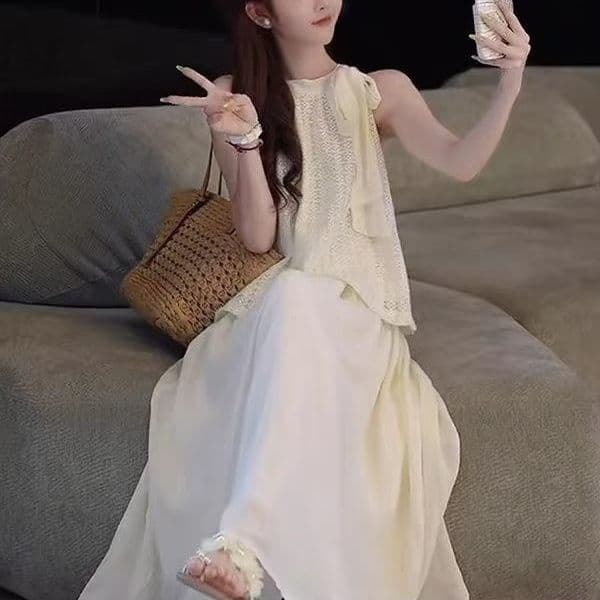 프랑스식 미니멀리즘 부드러운 바람 홀로우 아웃 레이스 행침 목 캐미솔 한 마디 슬림해 보이는 반신 스커트 투피스 세트 상세 이미지 4