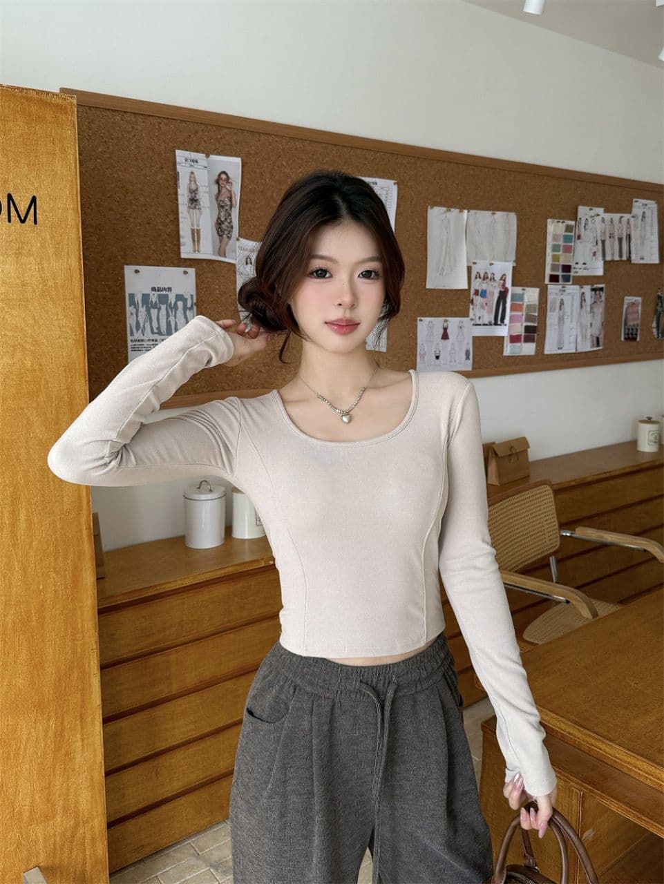 이른 가을 새로운 착용 가져 가라. 슈 플러시 u 칼라 보온 긴팔 티셔츠 슬림해 보이는 몸매 가꾸기 원피스 벨트 가슴 패드 다용도 이미지 4