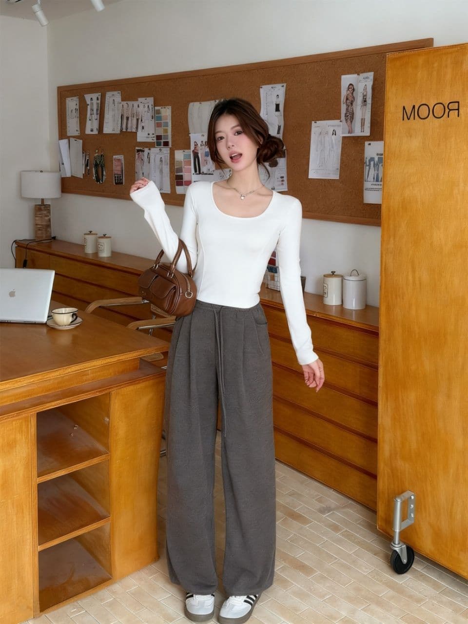 이른 가을 새로운 착용 가져 가라. 슈 플러시 u 칼라 보온 긴팔 티셔츠 슬림해 보이는 몸매 가꾸기 원피스 벨트 가슴 패드 다용도 상세 이미지 17