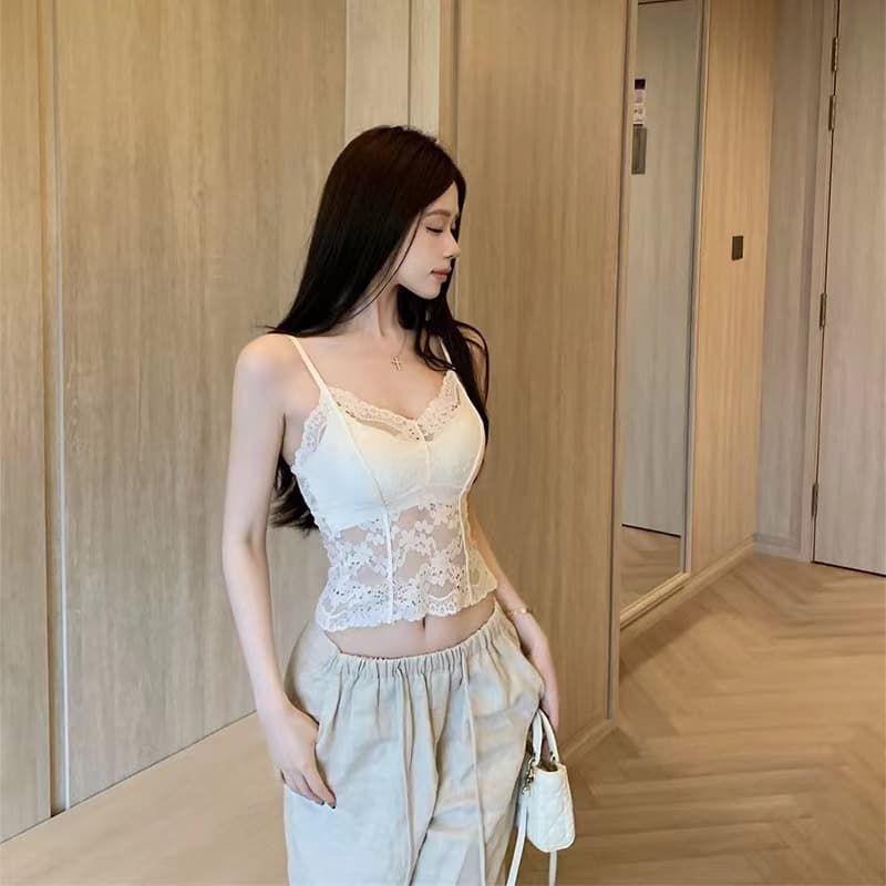 레이스 캐미솔 벨트 가슴 패드 V넥 홀로우 아웃 슬림해 보이는 순수한 욕망 인사이드 가져 가라. 외출용 쇼트 스타일 맨위 상세 이미지 4