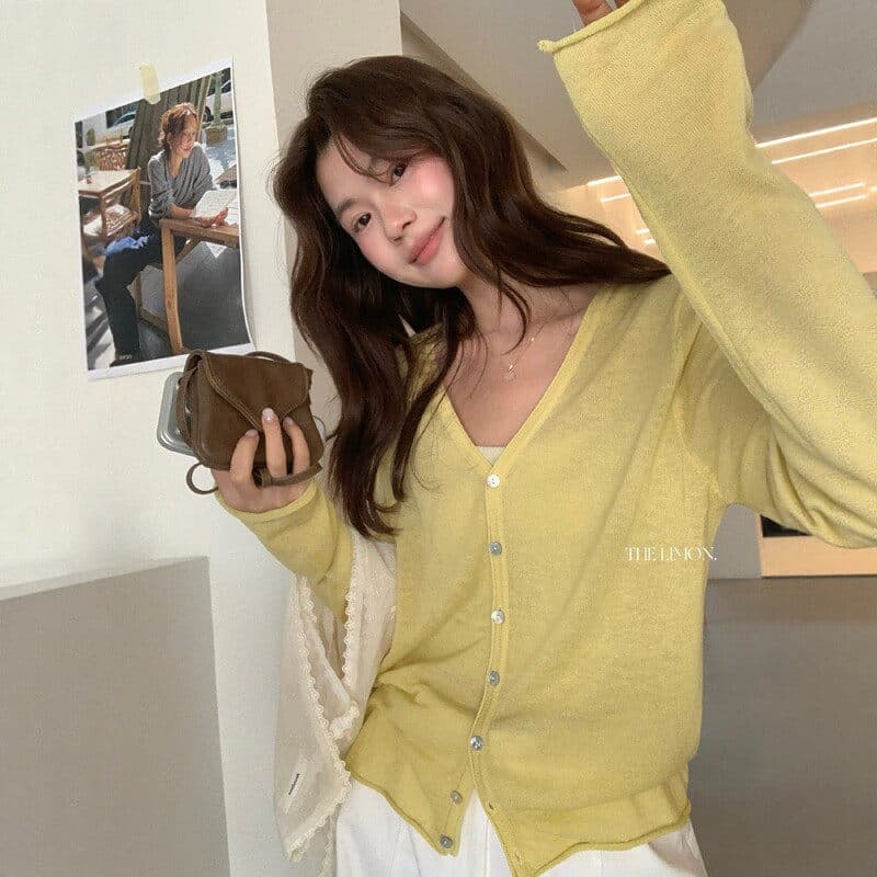 도파민 핑크색 얼음 실크 아마 V넥 니트 오픈 가디건 여성 여름 얇은 스타일 자외선 차단 블라우스 슬립 외부 잡아라. 의류 상세 이미지 3