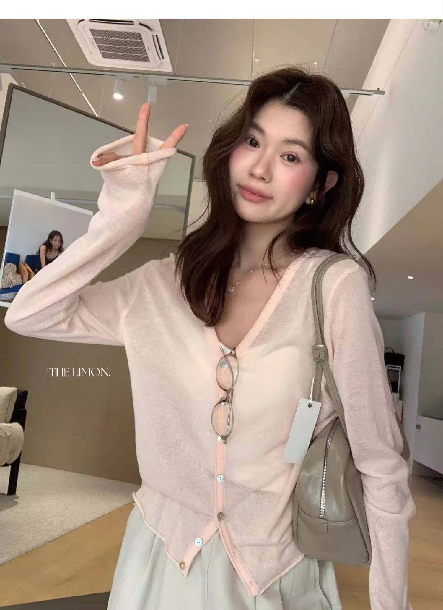 도파민 핑크색 얼음 실크 아마 V넥 니트 오픈 가디건 여성 여름 얇은 스타일 자외선 차단 블라우스 슬립 외부 잡아라. 의류 상세 이미지 7