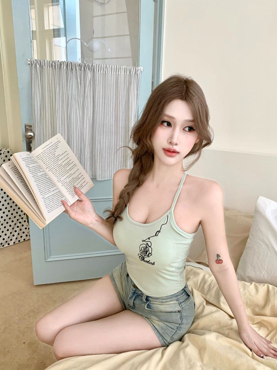 여름 새로운 캐주얼 몸매 가꾸기 슬림해 보이는 다용도 무거운 작업 장미 자수 조끼 벨트 가슴 패드 상세 이미지 20