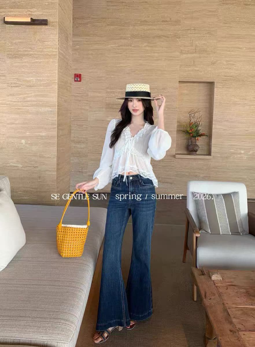 2026 새로운 프랑스식 부드러운 바람 V넥 레이스 레이스 긴팔 여성 셔츠 슬림해 보이는 레트로 품격 쇼트 스타일 맨위 상세 이미지 5