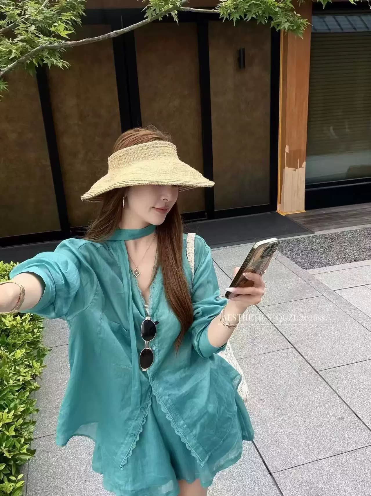 프랑스식 부드러운 바람 V넥 리본 자외선 차단 셔츠 반바지 두 조각 여성 세트 2026 여름 새로운 패션 세트 트렌디 상세 이미지 2