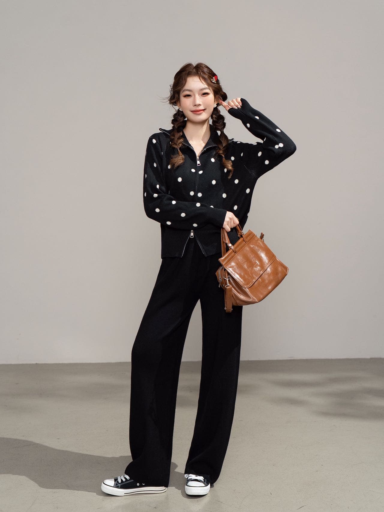 실사 오리지널 디자인 가을 겨울 새로운 수 있습니다. 이슬 리 색상 일치 두 조각 도트 무늬 누출 측면 오픈 가디건 바지 투피스 세트 상세 이미지 7