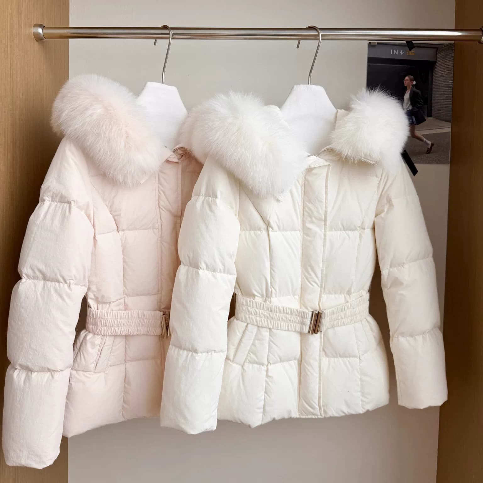 주 추 한 여성 수여 됨 후드 큰 모피 칼라 허리 수축 슬림해 보이는 다운 재킷 여성 겨울 재킷 상세 이미지 1