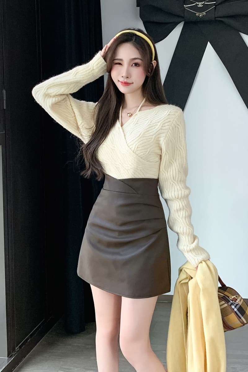 2026 가을 겨울 새로운 디자인 센스 주름 작은 가죽 스커트 반신 스커트 여성 pu 타이트 스커트 하이웨이스트 플리츠 한 마디 짧은 치마 이미지 7