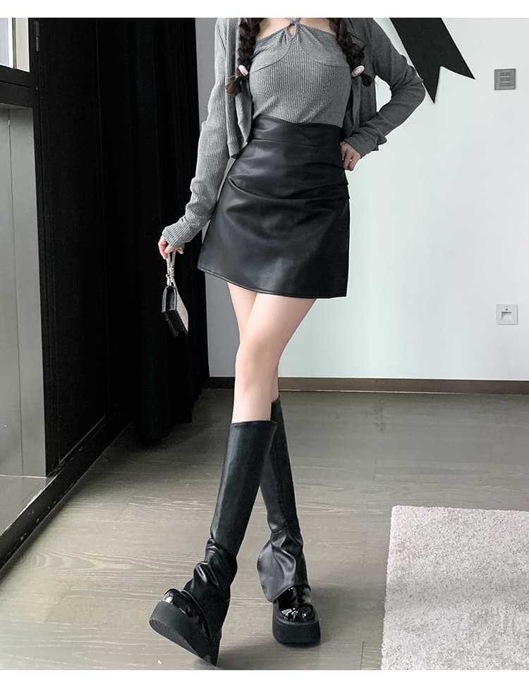 2026 가을 겨울 새로운 디자인 센스 주름 작은 가죽 스커트 반신 스커트 여성 pu 타이트 스커트 하이웨이스트 플리츠 한 마디 짧은 치마 상세 이미지 33