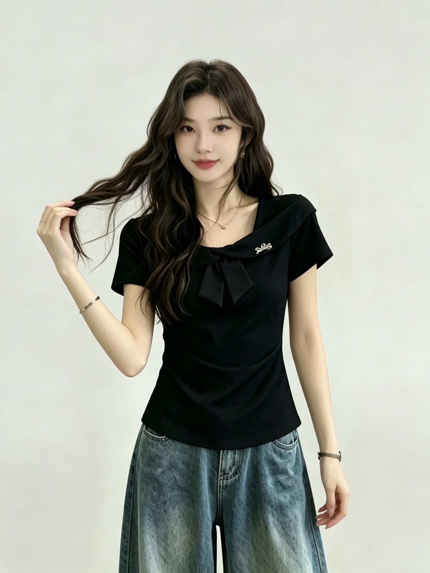 문예 캐주얼 반팔 티셔츠 미니멀리즘 바람 숙련 된 여성 의류 여름 2026 년 새로운 아름다운 맨위 슬림해 보이는 얇은 스타일 상세 이미지 5