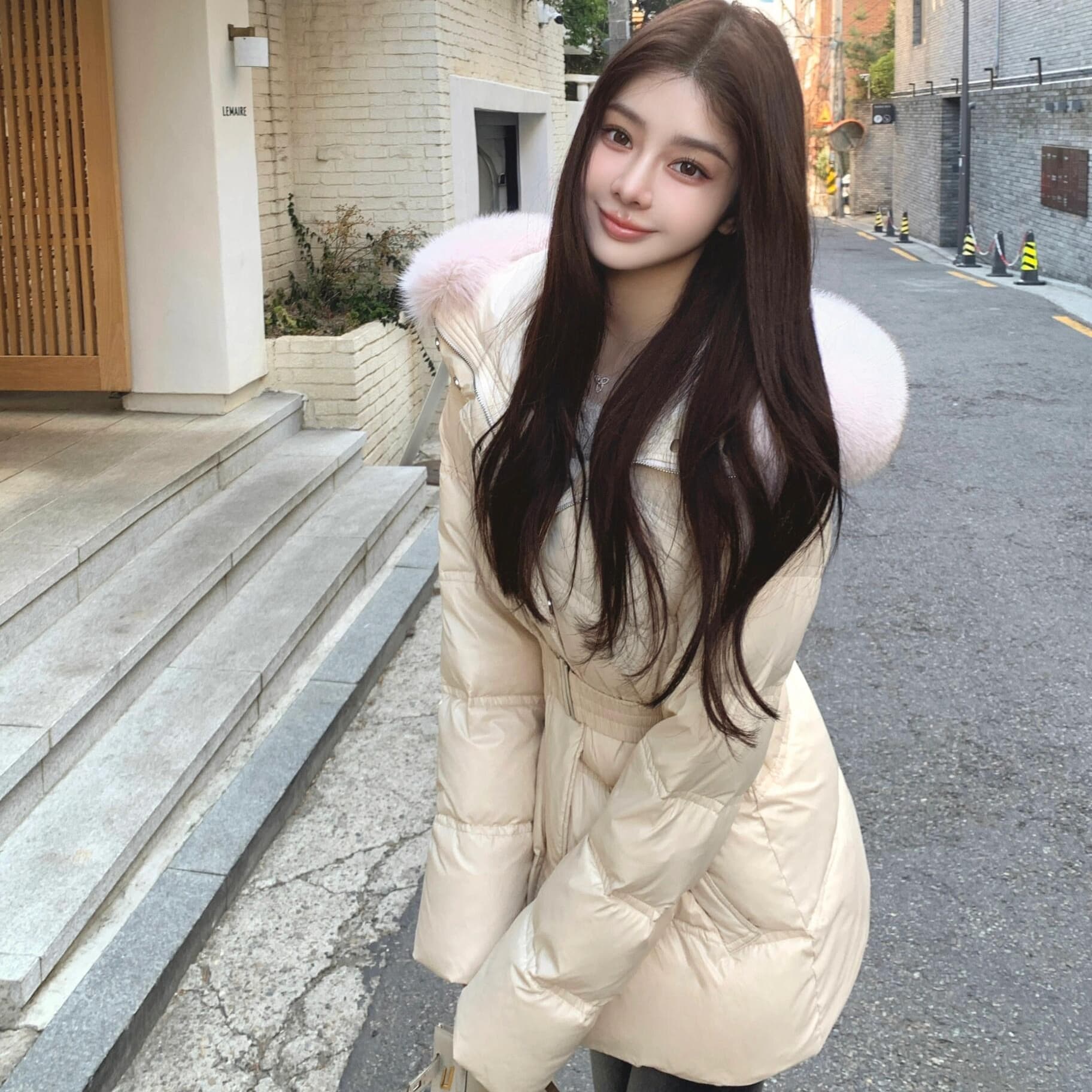 한국 원본 2026 겨울 새로운 몸매 가꾸기 허리 수축 슬림해 보이는 두꺼운 아래 면화 의류 여성 큰 모피 칼라