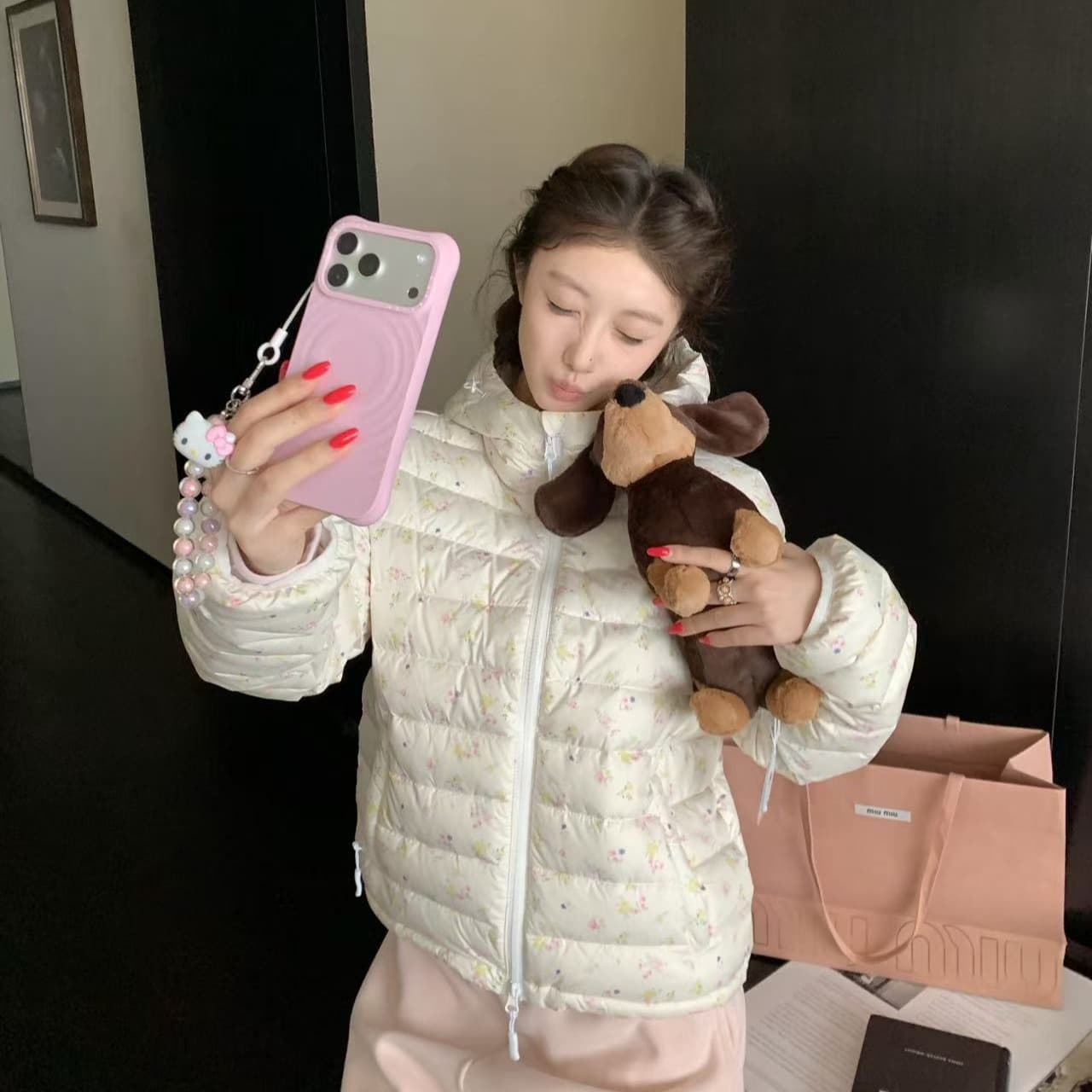 밤나무 코코아 한 여성 꽃무늬 따뜻한 따뜻한 패키지 겨울 제로 압력 센스 ins 갈비 살 후드 다운 재킷 여성 겨울 면 옷