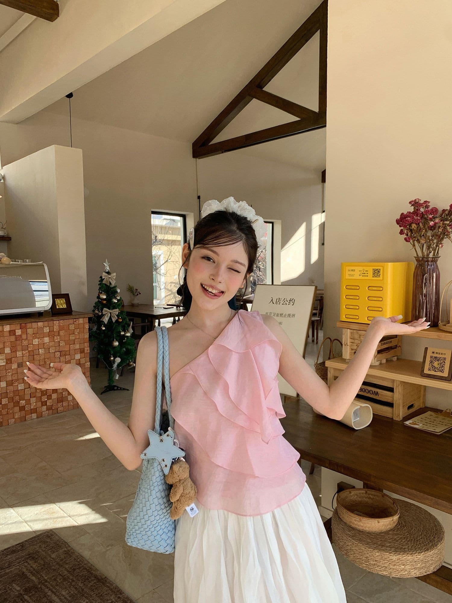 한 부서 다중 레이어 프릴 조끼 여성 여름 불규칙 리본 디자인 센스 숄더백 슬립 슬림해 보이는 맨위 트렌디