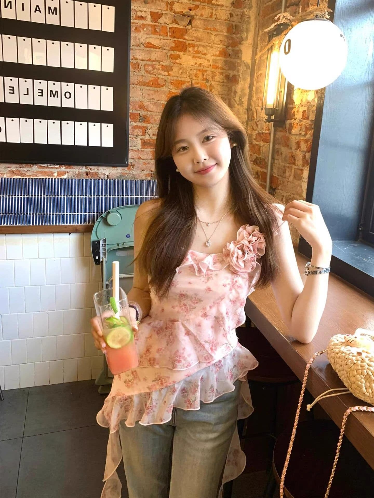프랑스식 섹시함 달콤한 매운맛 바람 꽃무늬 캐미솔 여름 Chic 아름다운 불규칙 리본 프릴 맨위