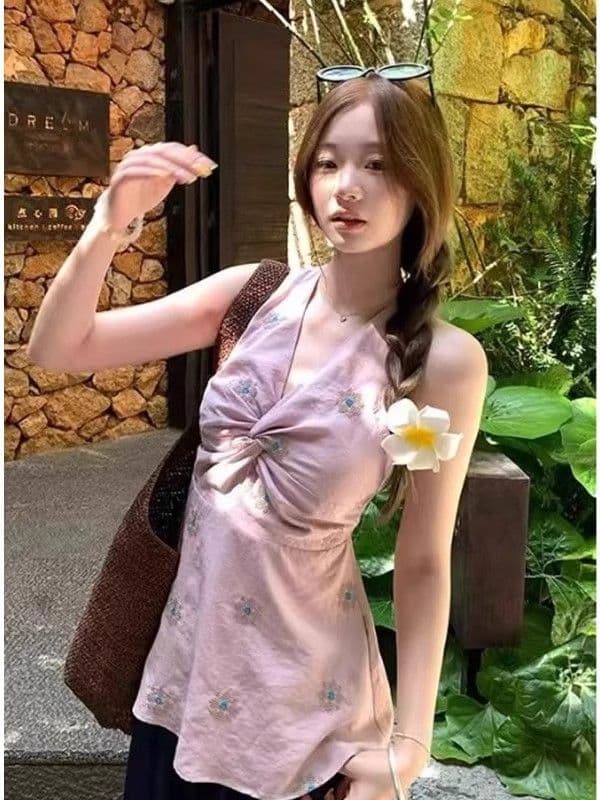 한 스타일 보라색 비틀림 캐미솔 여름 새로운 꽃무늬 달콤한 핫걸 품격 다용도 연령 감소 행침 목 맨위