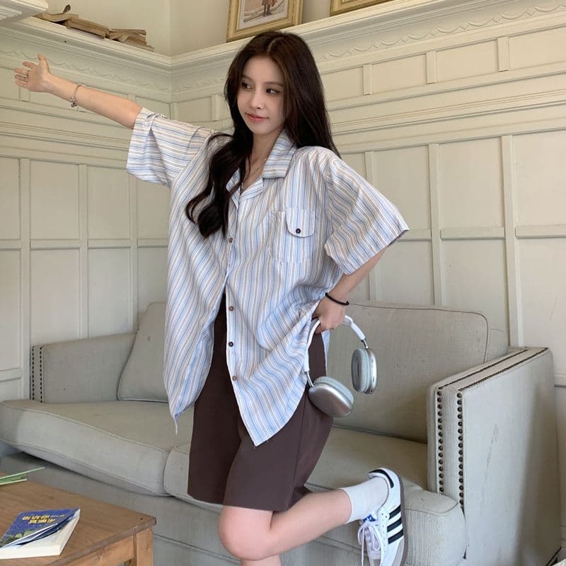일본식 작은 청신 블루 스트라이프 셔츠 여름 여성 쿠바 칼라 반팔 셔츠 캐주얼 루즈핏 레트로 반소매 맨위