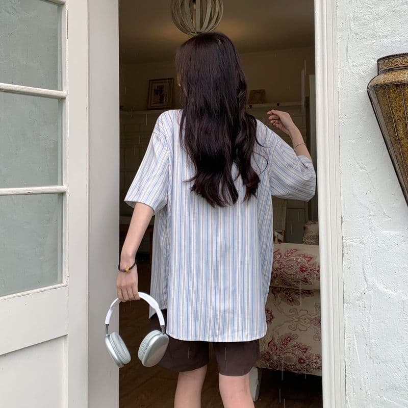 일본식 작은 청신 블루 스트라이프 셔츠 여름 여성 쿠바 칼라 반팔 셔츠 캐주얼 루즈핏 레트로 반소매 맨위 이미지 5