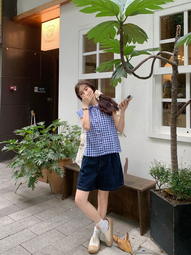 파란색 체크무늬 프릴 칼라 민소매 여성 셔츠 2026 년 새로운 작은 대중 연령 감소 Chic 베이비 칼라 조끼 맨위 상세 이미지 6
