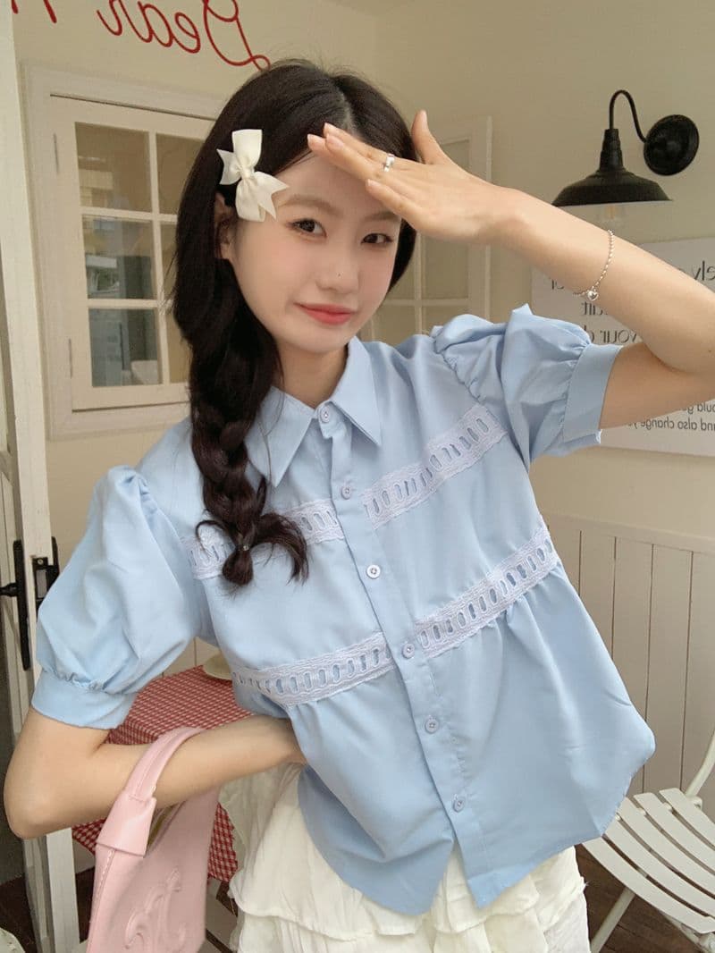 프랑스식 작은 대중 레이스 패치워크 파란색 맨위 여성 2026 여름 작은 청신 달콤함 Chic 반팔 셔츠 상세 이미지 3