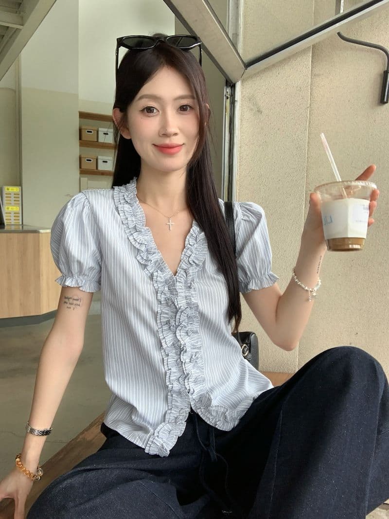 원본 것 파란색 프릴 스트라이프 거품 소매 여성 셔츠 여름 V넥 꼬집기 허리 반팔 맨위 상세 이미지 5