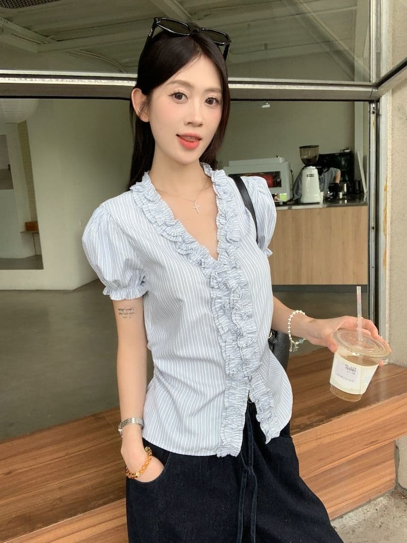 원본 것 파란색 프릴 스트라이프 거품 소매 여성 셔츠 여름 V넥 꼬집기 허리 반팔 맨위 상세 이미지 15