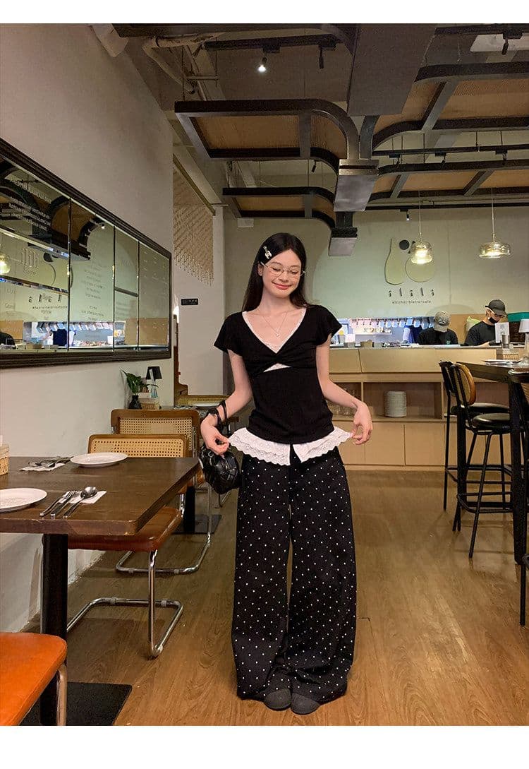 원본 원단 검정색 V넥 페이크 레이어드 반팔 티셔츠 여성 몸매 가꾸기 한 부서 디자인 센스 슬림해 보이는 맨위 트렌디 상세 이미지 6