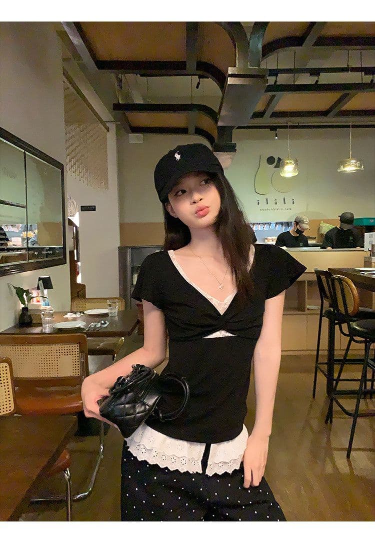 원본 원단 검정색 V넥 페이크 레이어드 반팔 티셔츠 여성 몸매 가꾸기 한 부서 디자인 센스 슬림해 보이는 맨위 트렌디 상세 이미지 8
