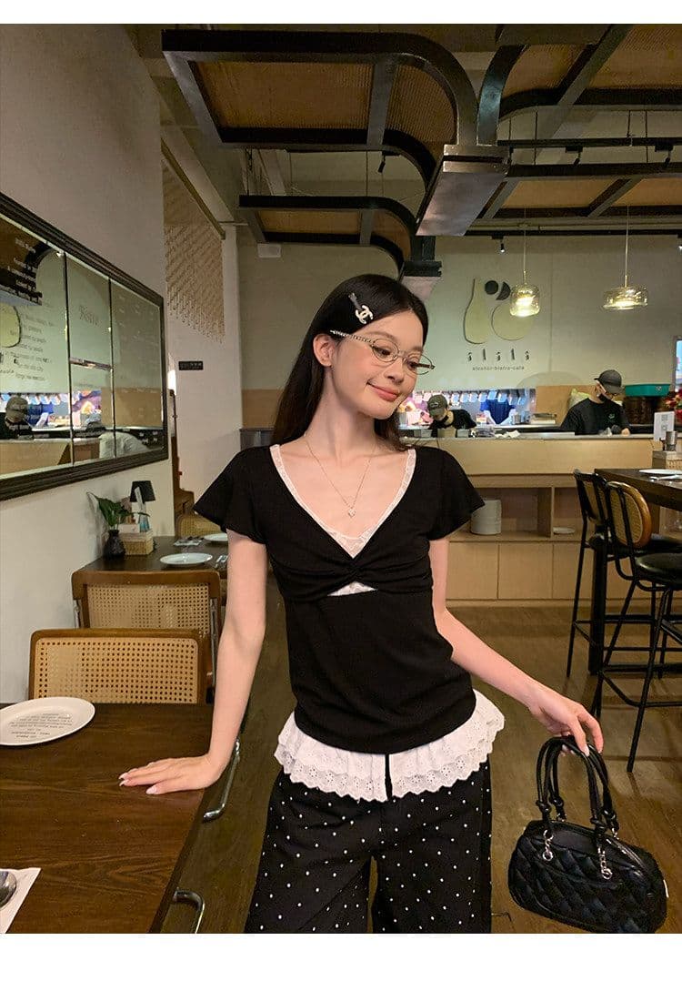 원본 원단 검정색 V넥 페이크 레이어드 반팔 티셔츠 여성 몸매 가꾸기 한 부서 디자인 센스 슬림해 보이는 맨위 트렌디 상세 이미지 11