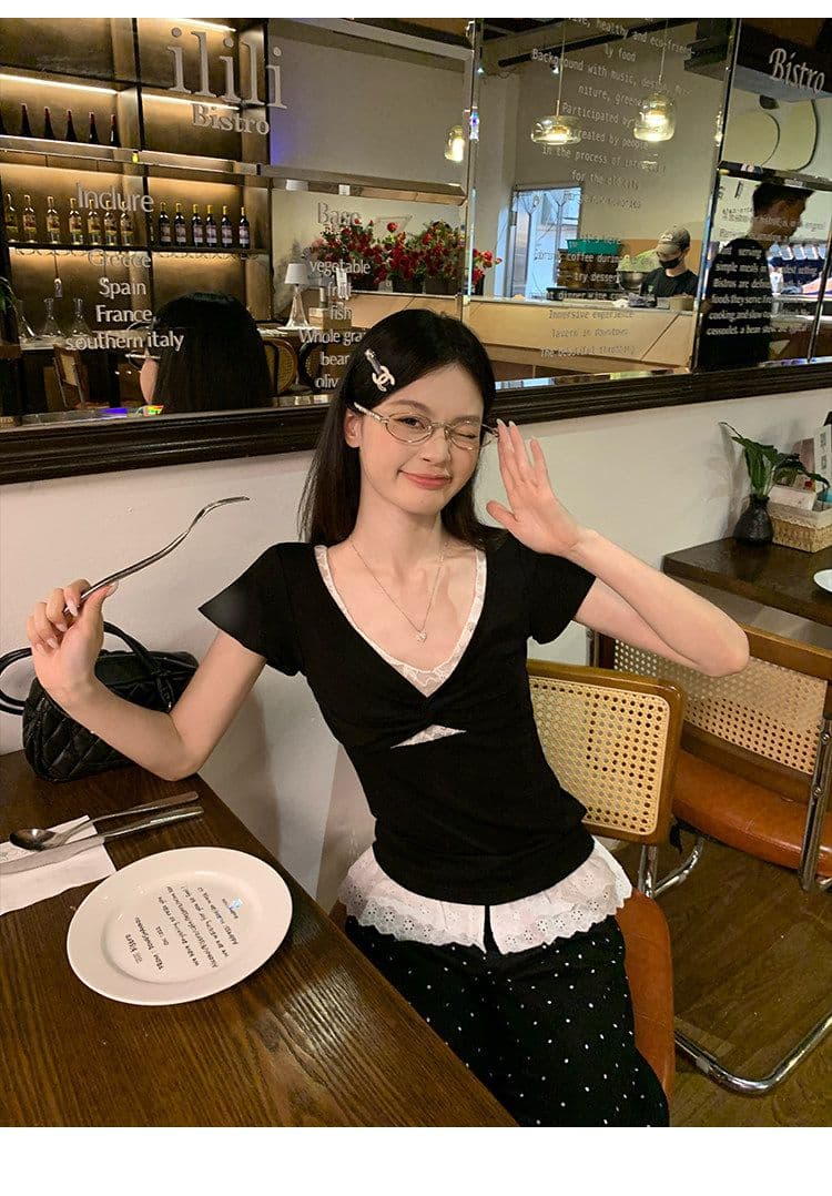 원본 원단 검정색 V넥 페이크 레이어드 반팔 티셔츠 여성 몸매 가꾸기 한 부서 디자인 센스 슬림해 보이는 맨위 트렌디 상세 이미지 14