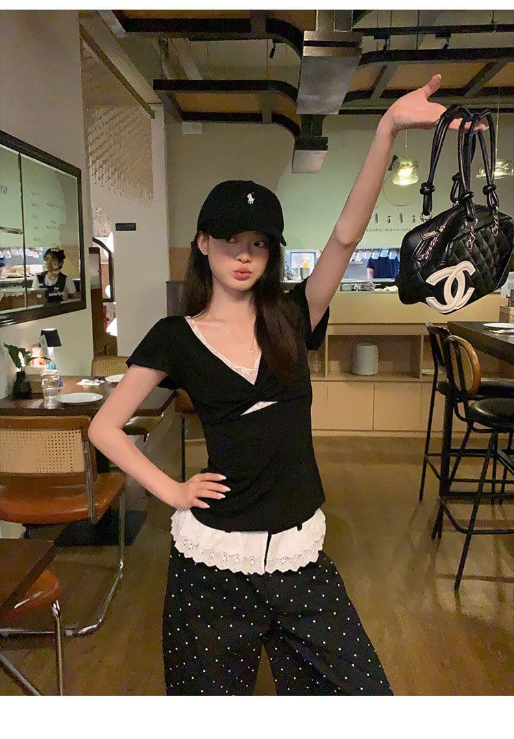 원본 원단 검정색 V넥 페이크 레이어드 반팔 티셔츠 여성 몸매 가꾸기 한 부서 디자인 센스 슬림해 보이는 맨위 트렌디 상세 이미지 17