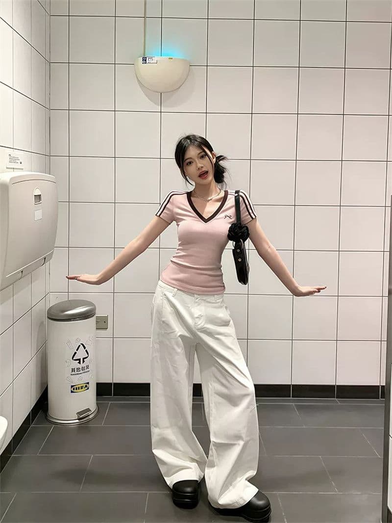 좋은 품질 자수 네리 가게 천 광저우 천 사람들 면 260 그램 V넥 반팔 티셔츠 상세 이미지 7
