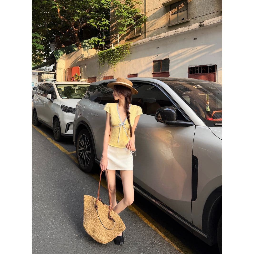 한 부서 순수한 욕망 배색 V넥 반팔 티셔츠 여성 여름 허리 수축 슬림해 보이는 레이스 레이스 품격 맨위 2026 새로운 이미지 3